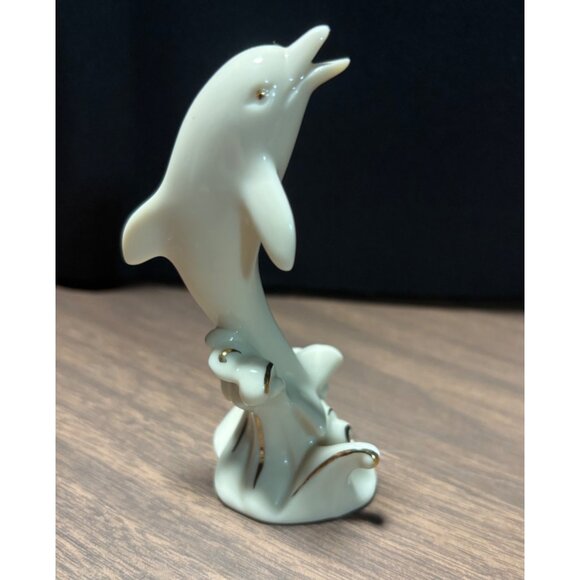 Lenox Handcrafted Porcelain Dolphin Figurine in Cream & Gold Vintage 1990 - Picture 3 of 9